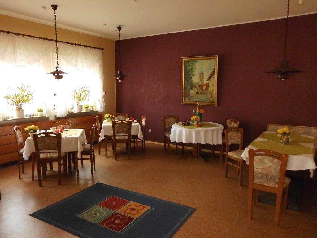 Hotel Garni Am Heuberg Eschwege Bagian luar foto