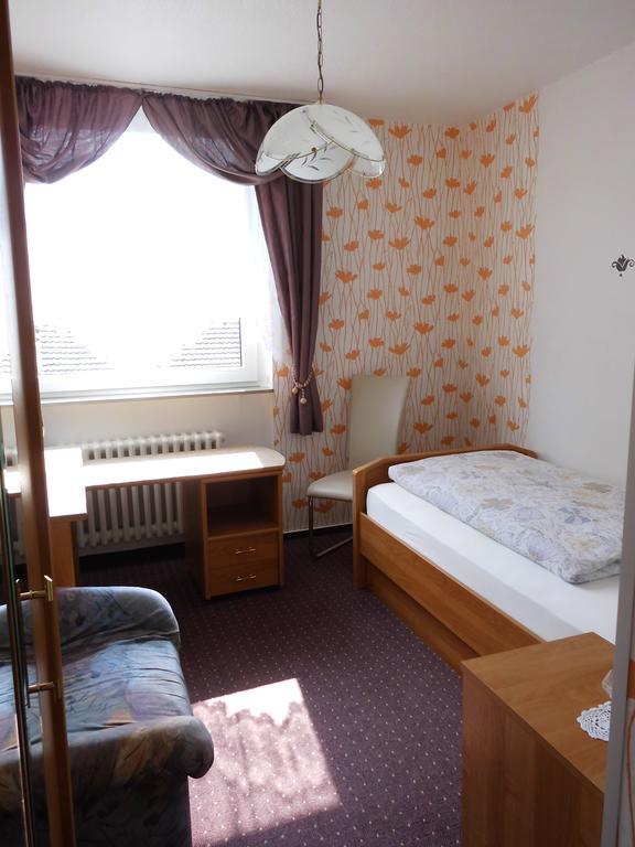 Hotel Garni Am Heuberg Eschwege Bagian luar foto