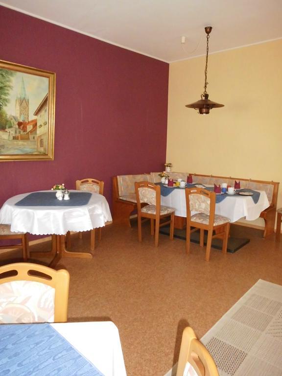 Hotel Garni Am Heuberg Eschwege Bagian luar foto