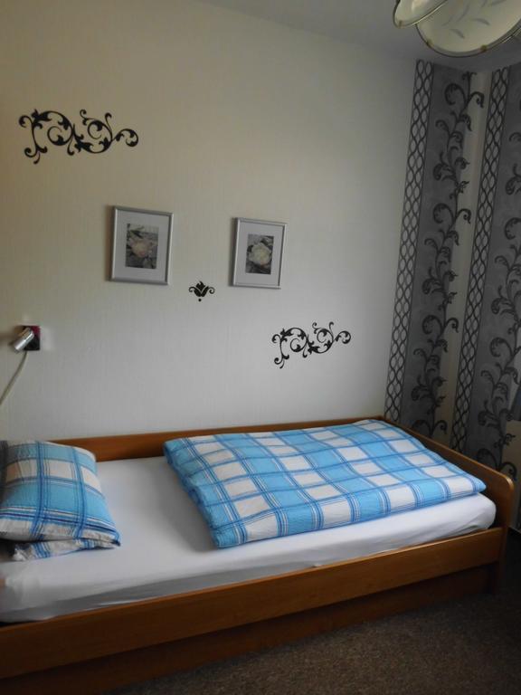 Hotel Garni Am Heuberg Eschwege Bagian luar foto